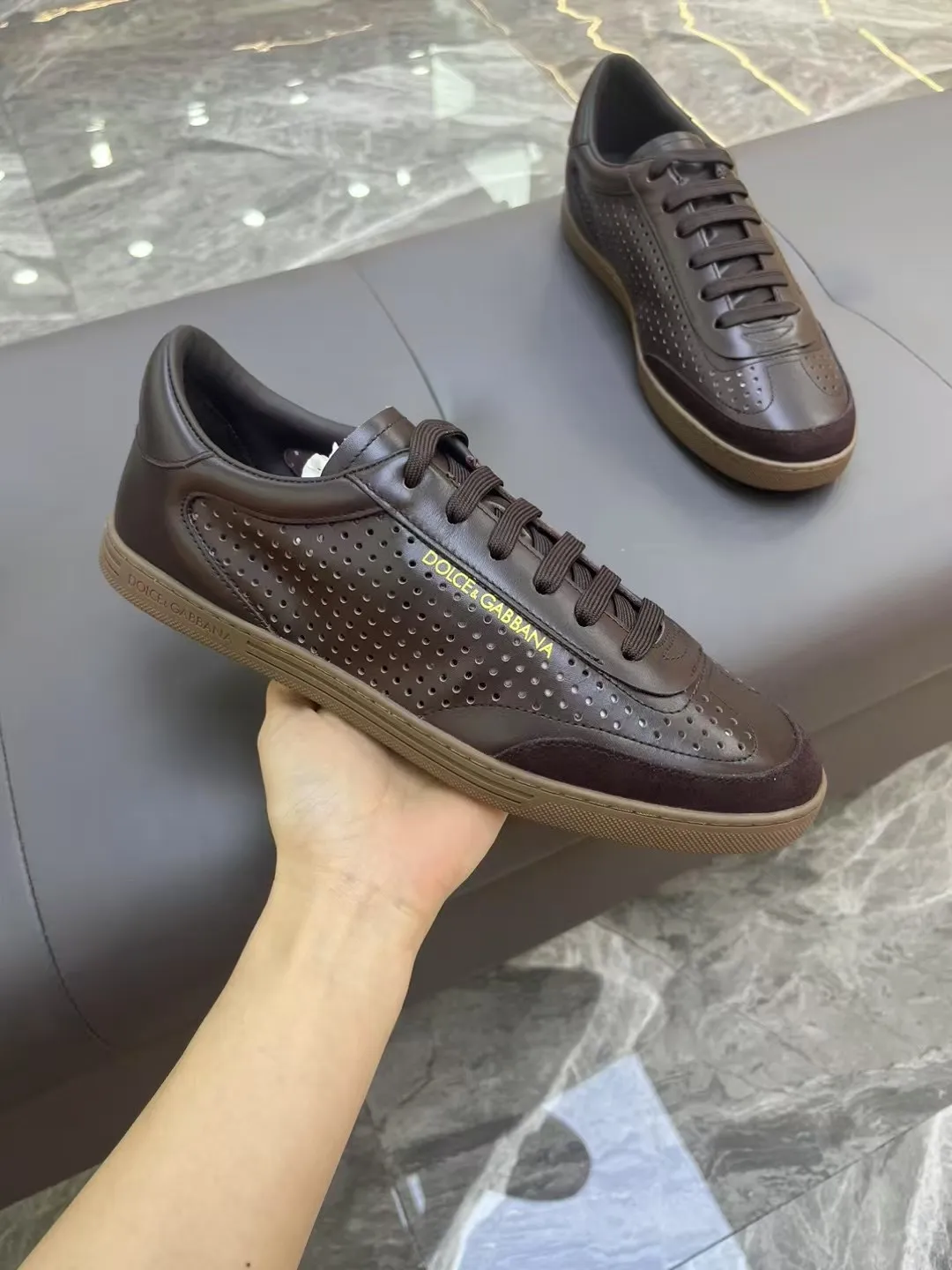 Men's Men's Shoes 💰400 [New Style] 🐝🐝DG—Dolce&G men's calfskin sneakers Portofino Yacht shoes, simple and versatile design, unique saddle leather soles. The Dolce &G logo rear wing is the icing on the cake. Imported cowhide + rubber outsole Size: 39-44 (customized at 38.45)